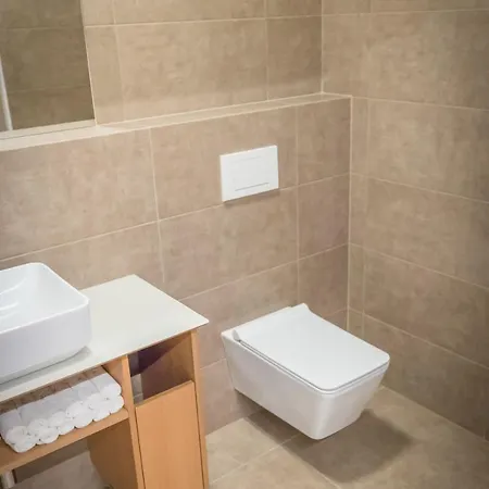 Nena 3* 크라니스카고라