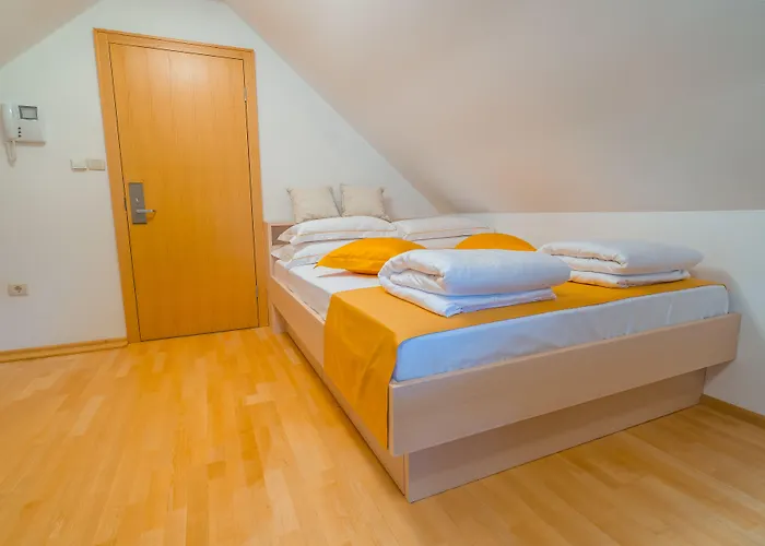 Nočitev z zajtrkom Nena