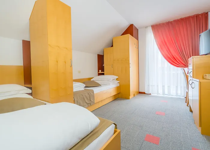 Nocleg ze śniadaniem Nena 3*