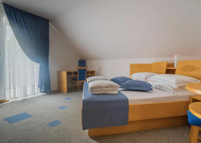 Nena Nočitev z zajtrkom Kranjska Gora